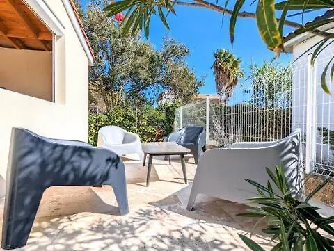 T4 - Piscine - Wifi - Clim - Boulodrome - A 170m Villa