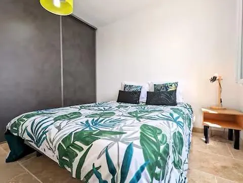 Villa T4 - Piscine - Wifi - Clim - Boulodrome - A 170m Le Grau-dʼAgde