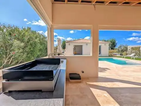 T4 - Piscine - Wifi - Clim - Boulodrome - A 170m Villa