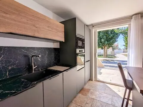 Villa T4 - Piscine - Wifi - Clim - Boulodrome - A 170m *